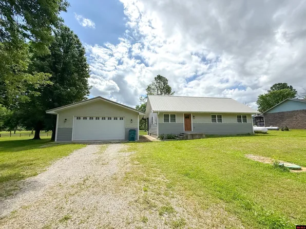 151 Golf Course Ter, Bull Shoals, AR 72619