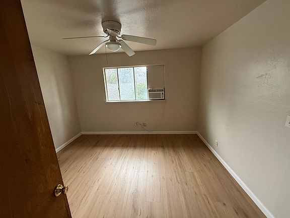 3rd image of 626 W 2nd Ave APT 1