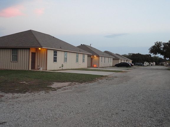 private road looking toward public road