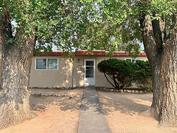 2nd image of 2938 Sierra Dr NE