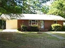 1st image of 221 Peachtree Cir