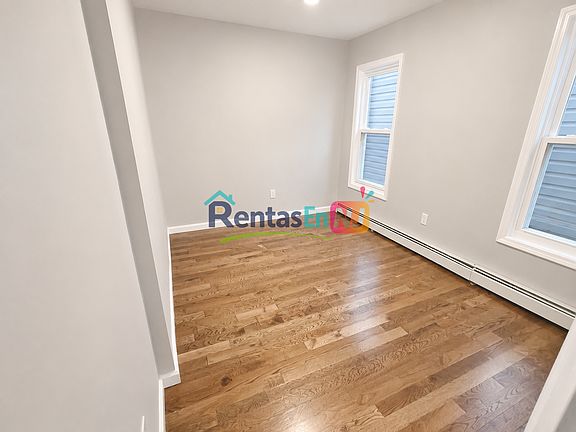 4th image of 266-268 S 6th St #2A