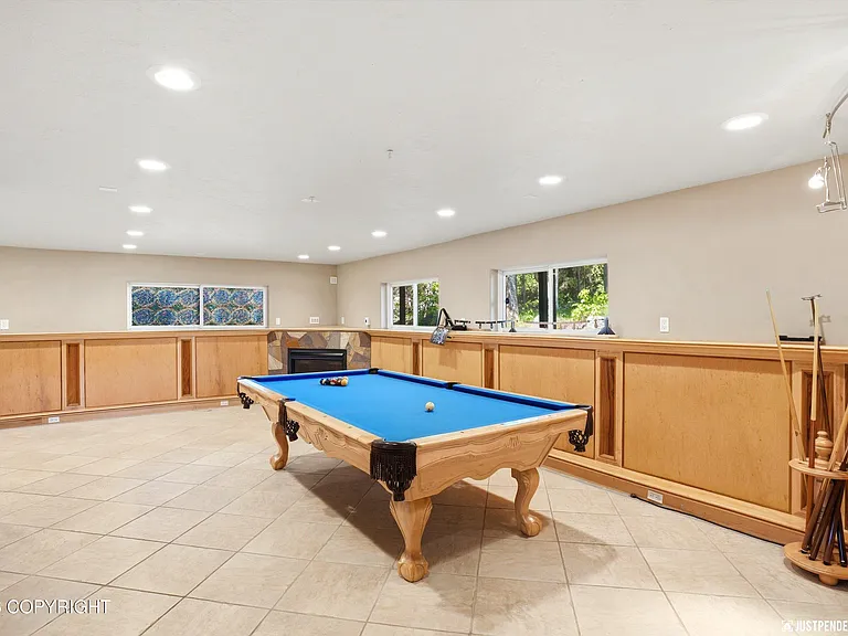 2100 Churchill Dr — Photo 51