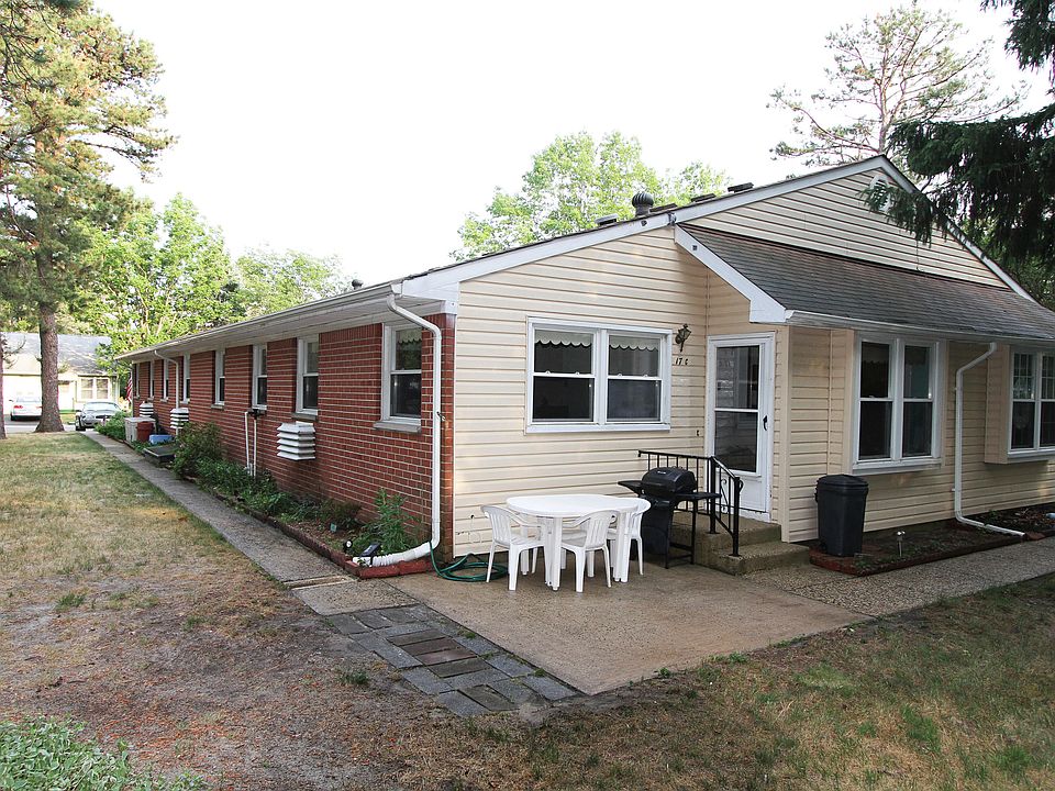 1st image of 17 Lafayette Drive #C