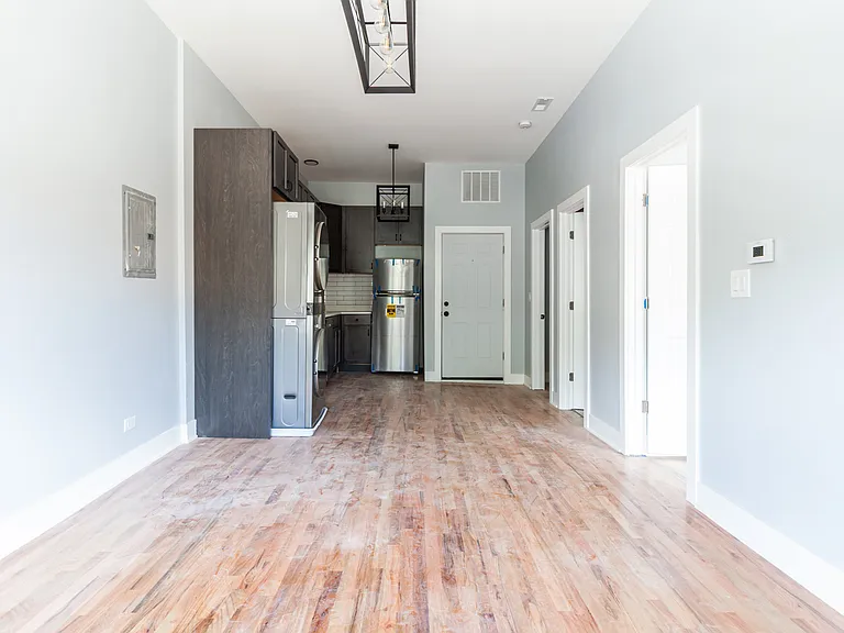 1742 N California Ave #2R — Photo 17