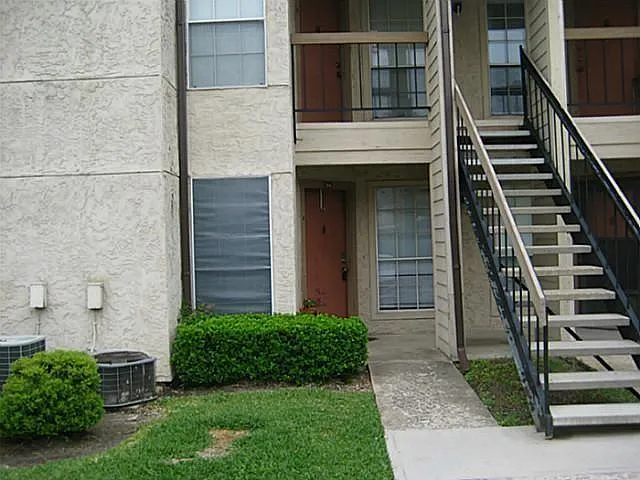 12480 Abrams Rd #1-204 — Photo 2