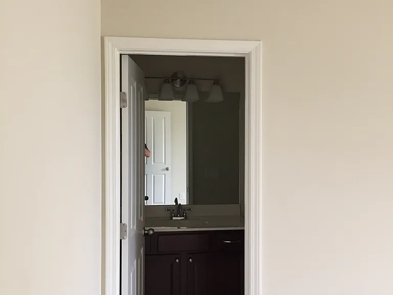302 Oldbury Ln — Photo 3