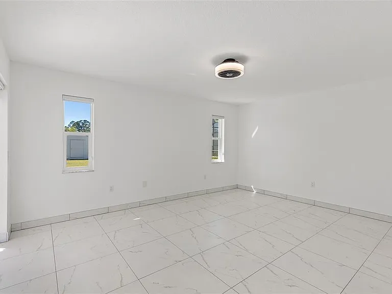 4485 Hansard Ave — Photo 11