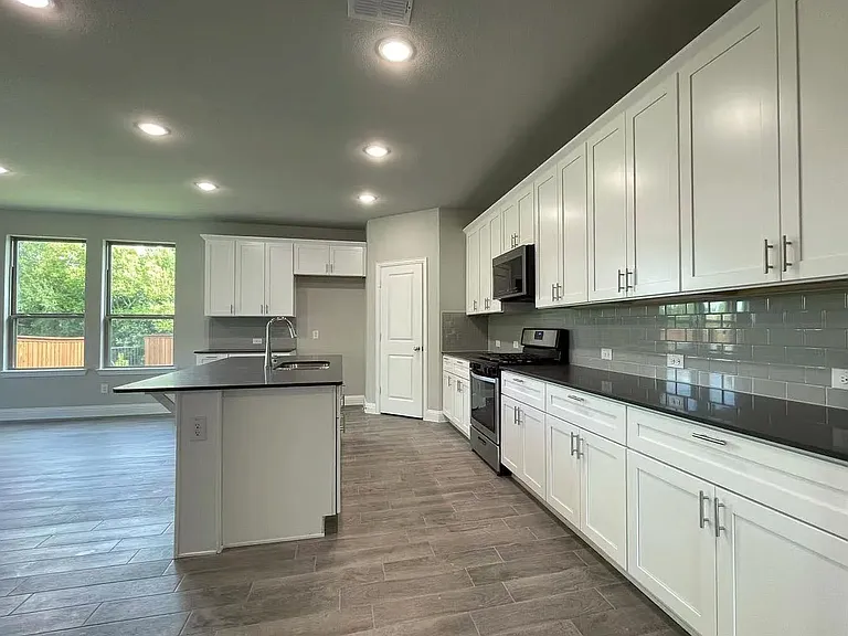 1540 Charismatic Ct — Photo 5