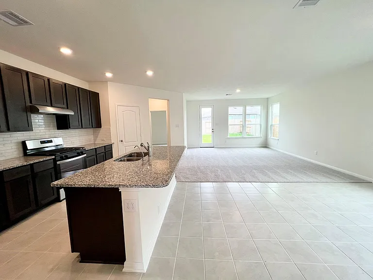 2834 Palamas Ln — Photo 9
