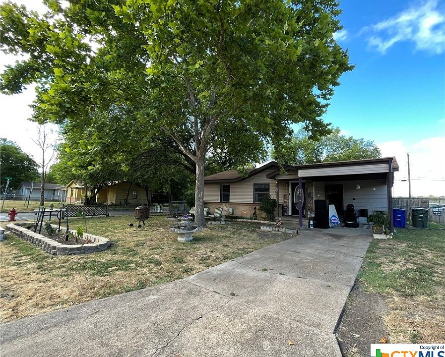 1st image of 511 Meggs St