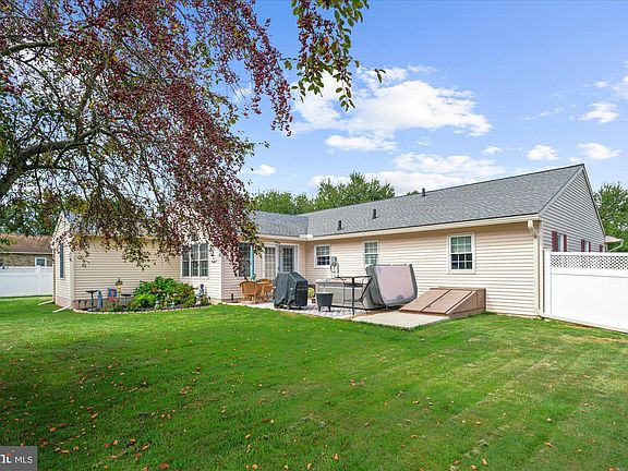 2nd image of 111 Oatfield Dr