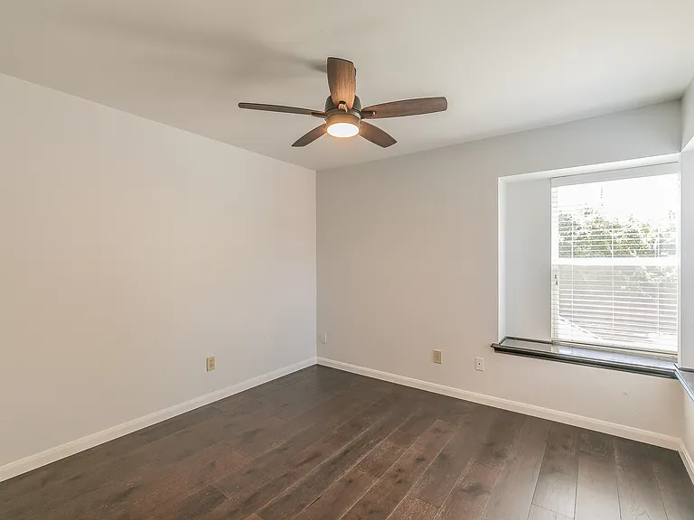 2 Edgemere Ct — Photo 19