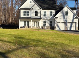 3 Rosewood Lane, Salisbury Mills, NY