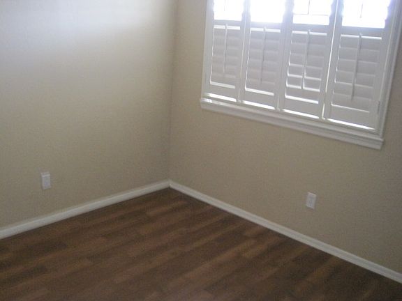 4th image of 6610 W Laurel Ave