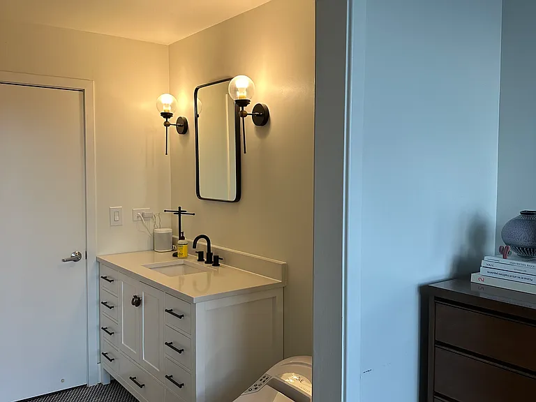 901 W Madison St #606 — Photo 24