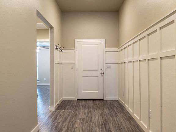 2nd image of 13710 Avenue Q