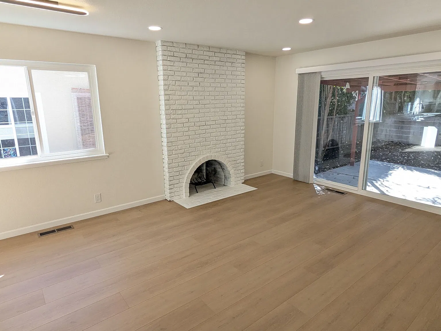 Barnhart-7602 BHT - 1 — Photo 2