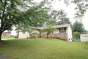 3009 Bavarian Ln photo 1
