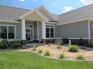 4912 Longfellow Dr, Springfield, IL 62711