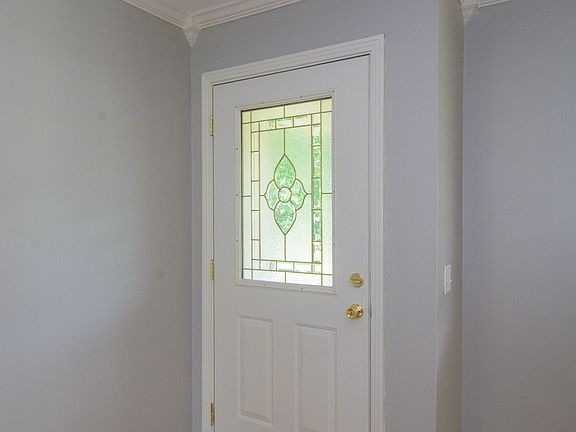 4th image of 508 Melonie Ln