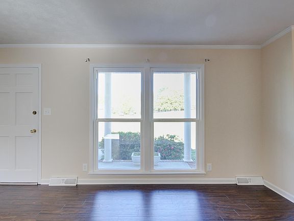 4th image of 362 Hampshire Dr