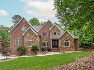 6802 Pebble Bay Dr, Denver, NC 28037