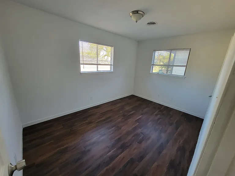 1509 Wheless Ln — Photo 10