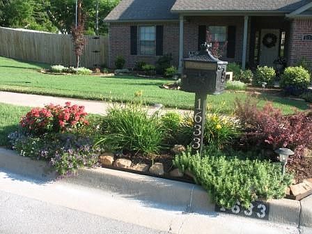 Mailbox Landscaping