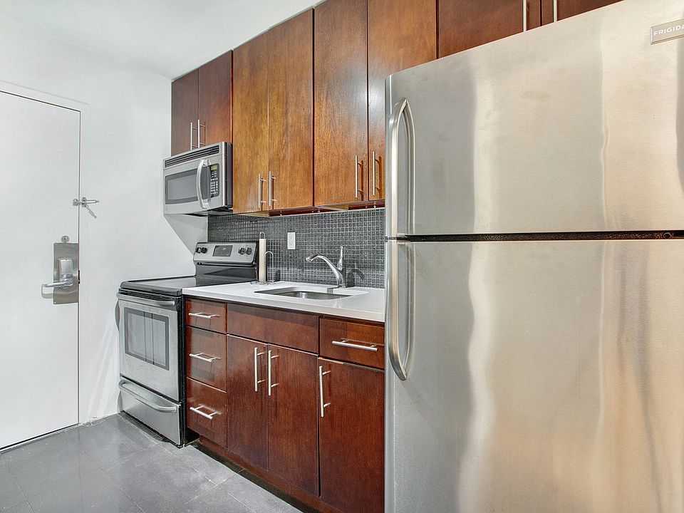 1st image of 1015 6th Ave APT 4B