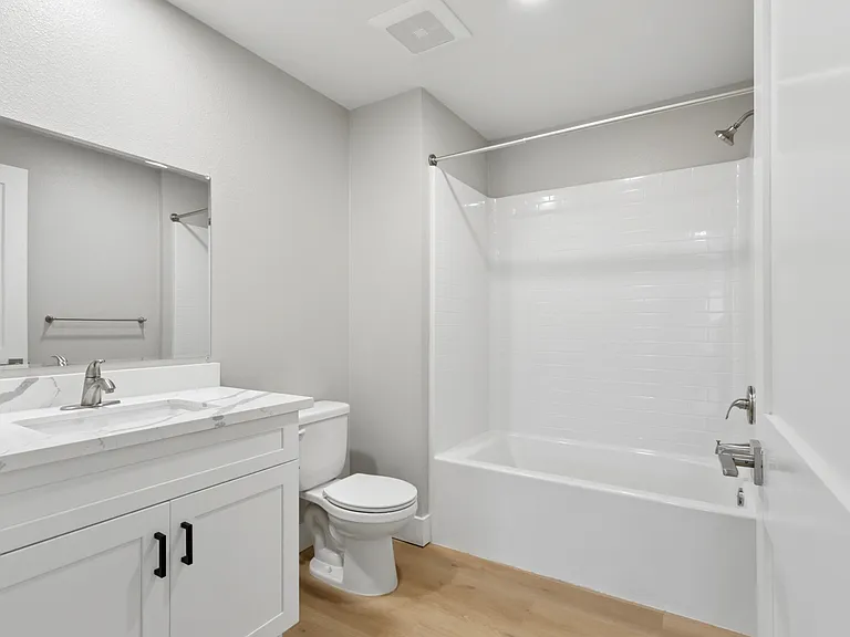 1823 Victorian Aly #2 — Photo 12