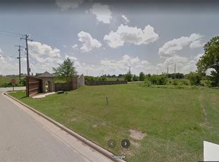 2102 SW Riverstone Rd, Bentonville, AR 72712