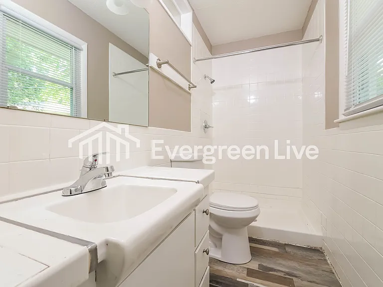 11819 Armitage Dr — Photo 10