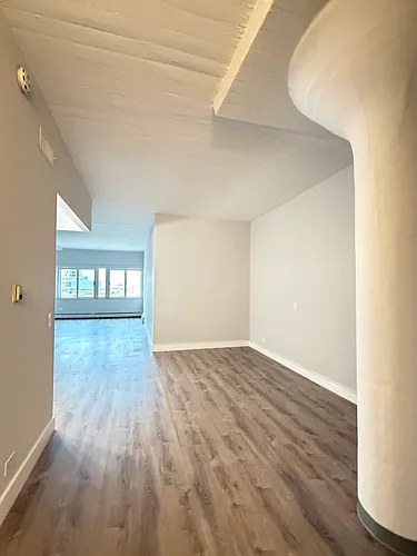 80 Bay Street Lndg Photo 1