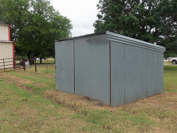 4th image of 1562 Fm 3259