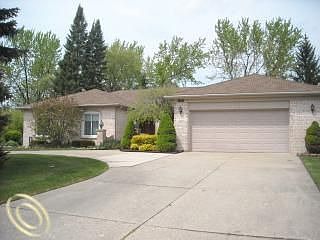 1st image of 21981 Crescent Ct