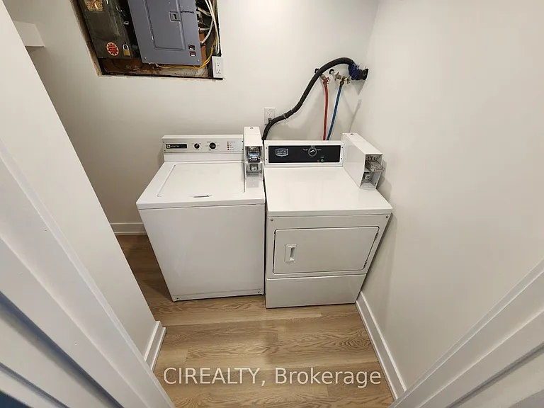 31 Bailey Cres #LOWER — Photo 20