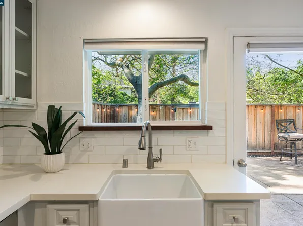 90 Laurel Dr, Danville, CA 94526