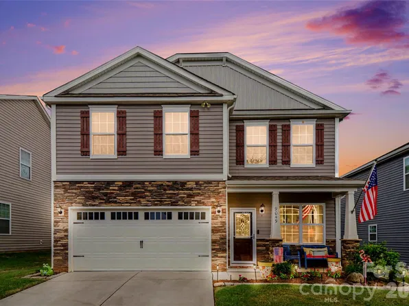 9049 Remnick Dr, Gastonia, NC 28056
