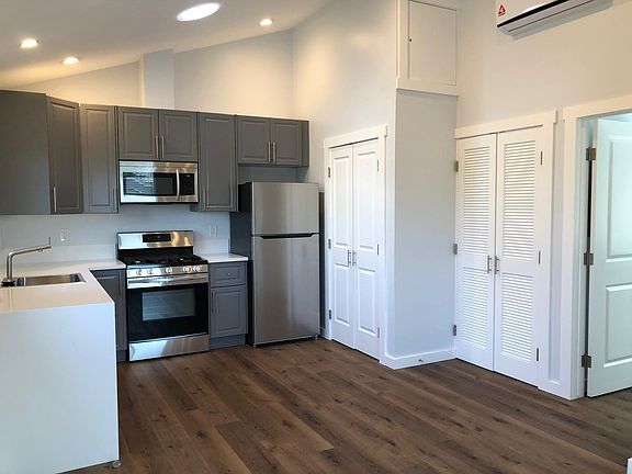 4th image of 317 D St #2