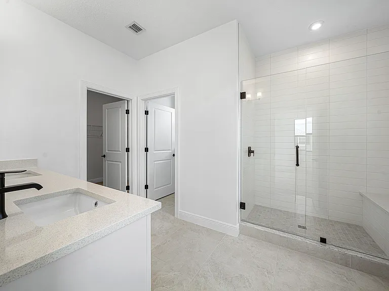 920 SW Newfield Ave — Photo 26