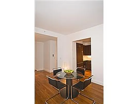 Rented by New York Residence | media 78