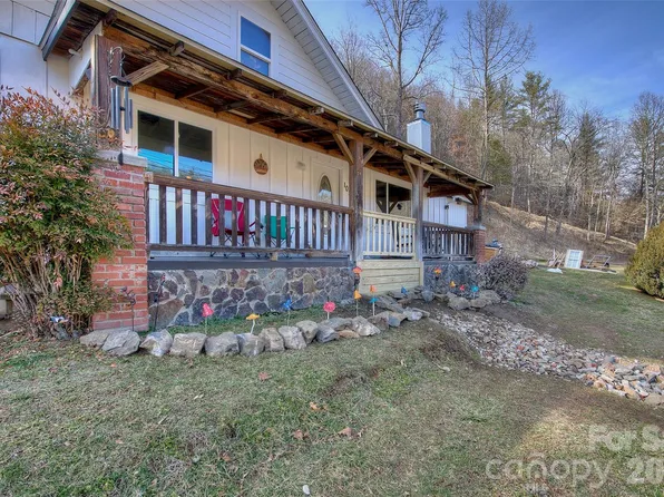 1029 Jacks Creek Rd, Burnsville, NC 28714