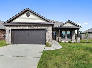 137 Clear Springs Cir, Ocean Springs, MS 39564
