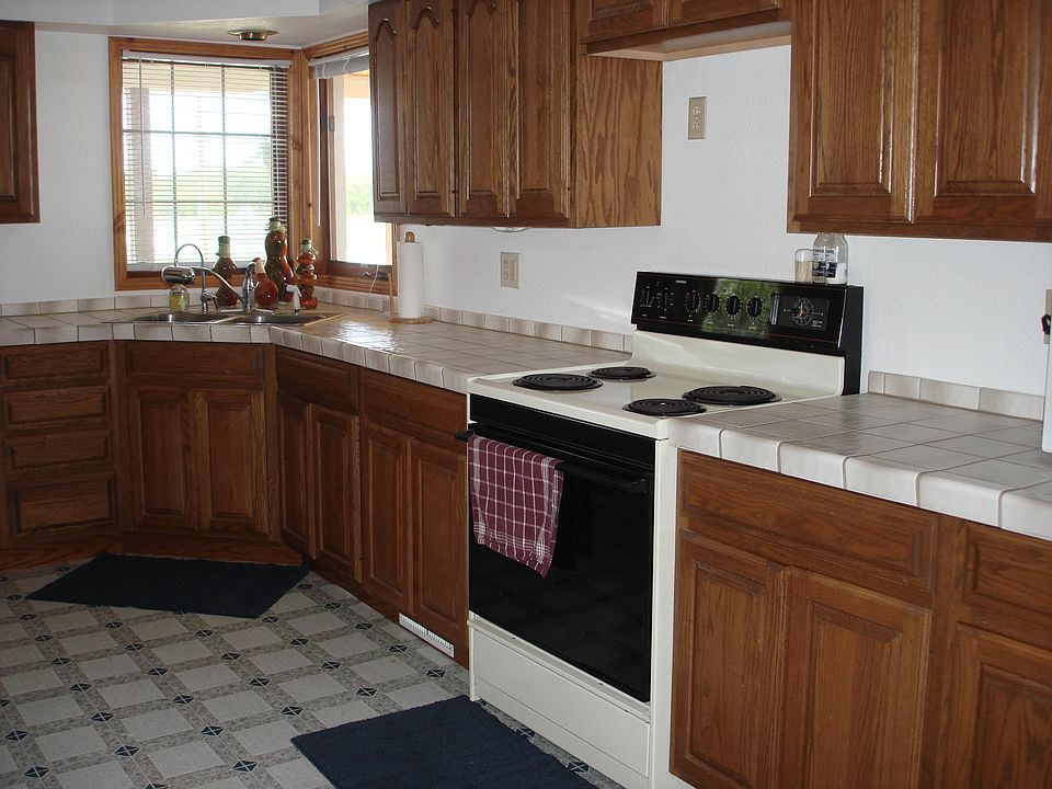 2nd image of W881 County Road G St