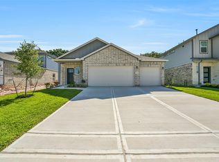 240 Harlingen Dr, Magnolia, TX 77354