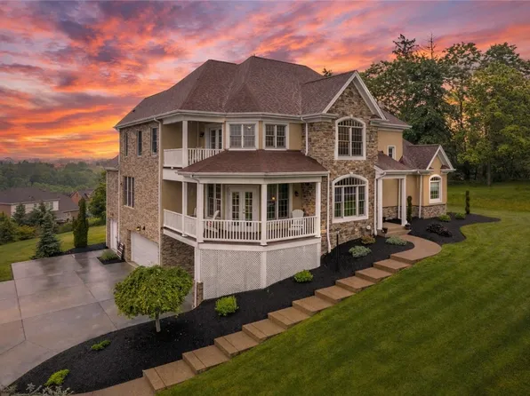 1272 McEwen Rd, Canonsburg, PA 15317