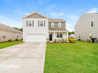 215 Rubles Ln, Moncks Corner, SC 29461