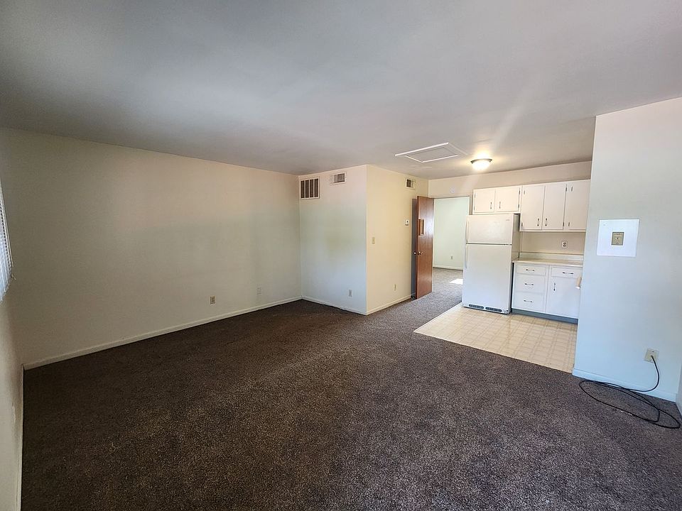 2nd image of 9 Glen Ayre St #5-M-098