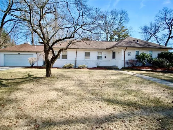 154 Twin Oak Dr, Warwick, RI 02889